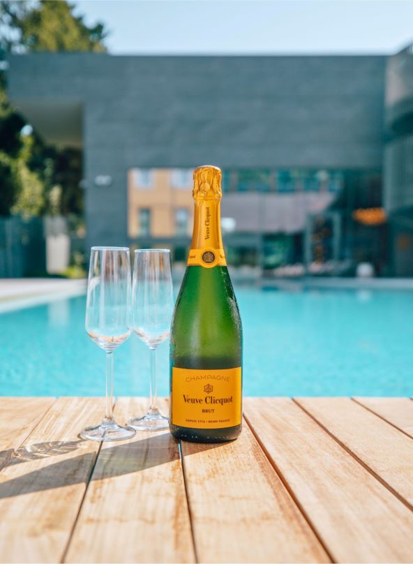 Hyatt Regency Zadar x Veuve Clicquot Pool Party _2.jpg
