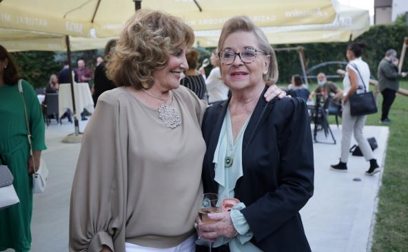 Tereza Kesovija i Gabi Novak