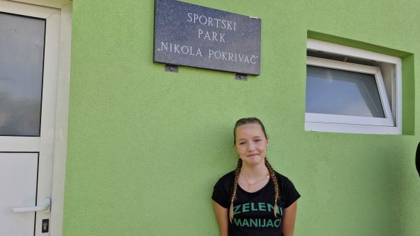 Nika Pokrivač.jpg