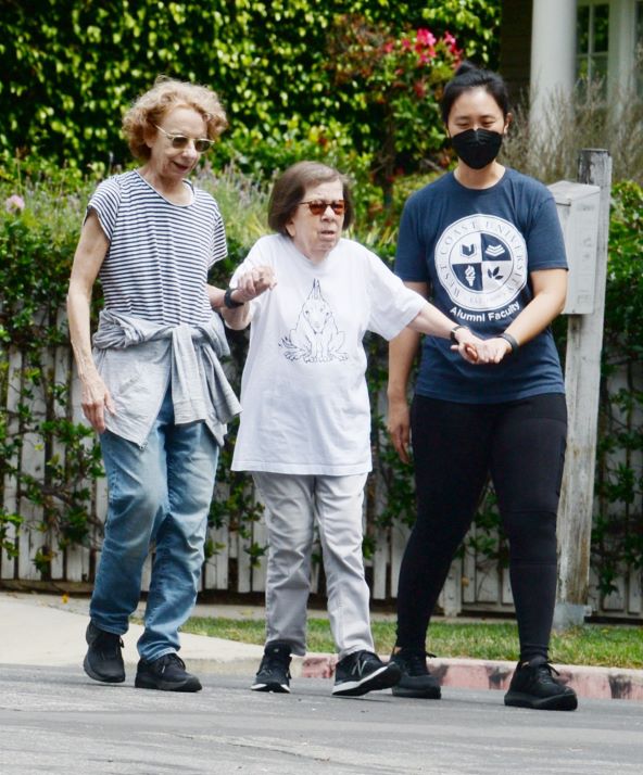 Linda Hunt