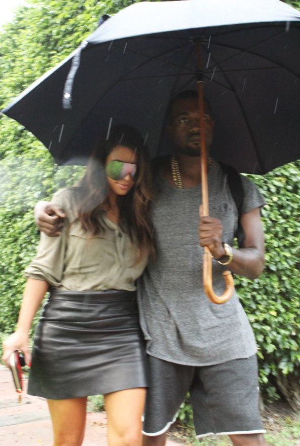 Kim Kardashian i Kanye West: igre ispod kišobrana  