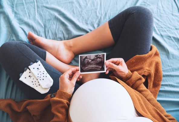 Ostala trudna sa 17 godina