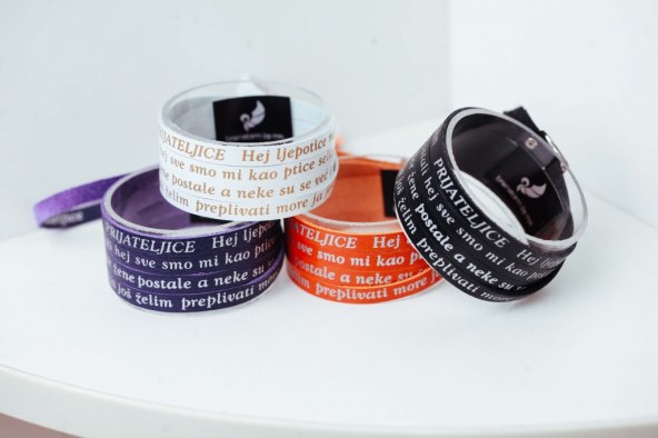 Severina postala zaštitno lice kožnih narukvica