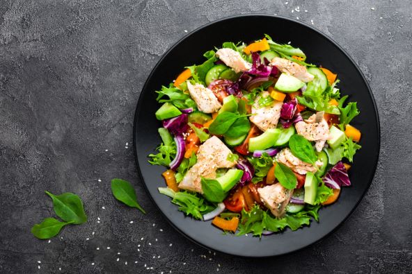 Recept za 2 brzo gotove, niskokalorične riblje, hladne salate