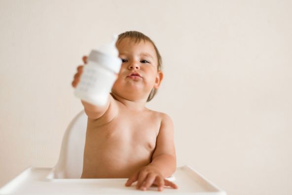 5 razloga zašto dijete treba piti mlijeko prije spavanja