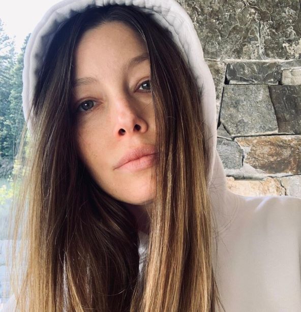 odrekle-su-se-karijere-kako-bi-se-posvetile-majcinstvu-uma-thurman-demi-moore-salma-hayek-karijera-i-majcinstvo-foto