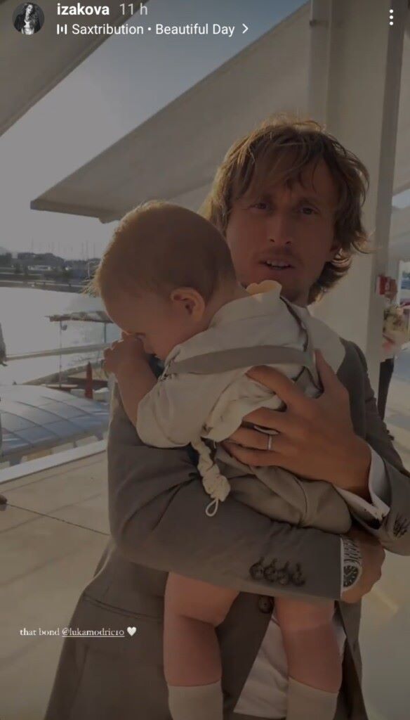 izabel-i-mateo-kovacic-krstili-sina-ivana-kum-luka-modric-foto