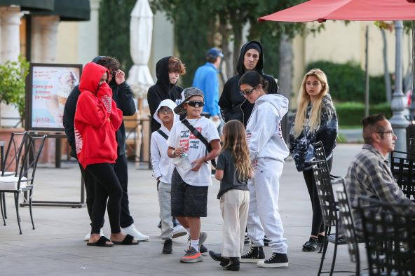Kourtney Kardashian čeka četvrto dijete u 44. godini