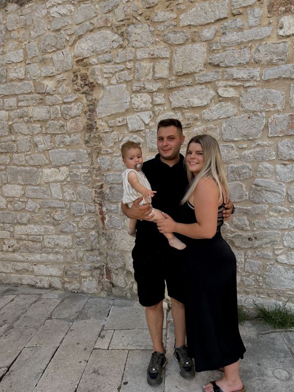 Ana-Maria Kosjek doživjela dva moždana s 23 godine pa rodila dječaka