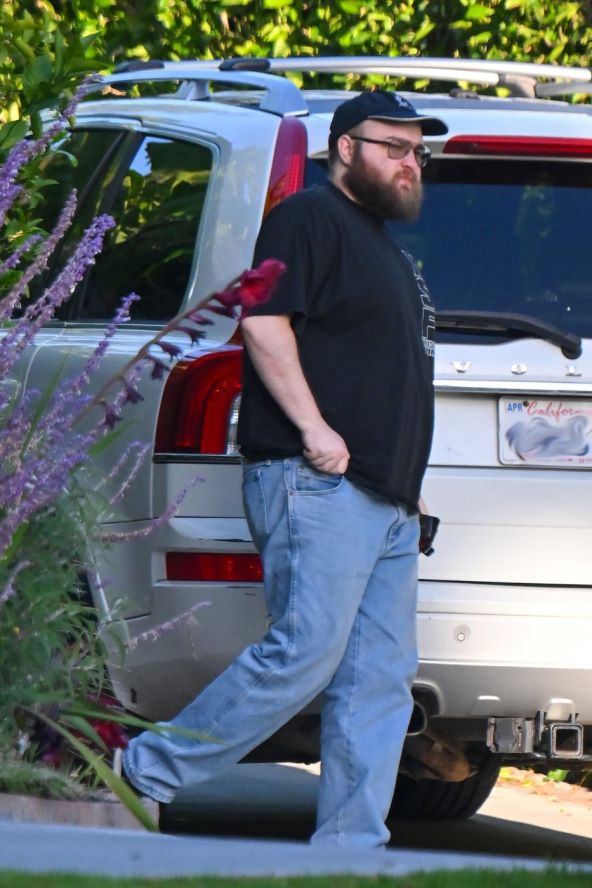 angus t. jones