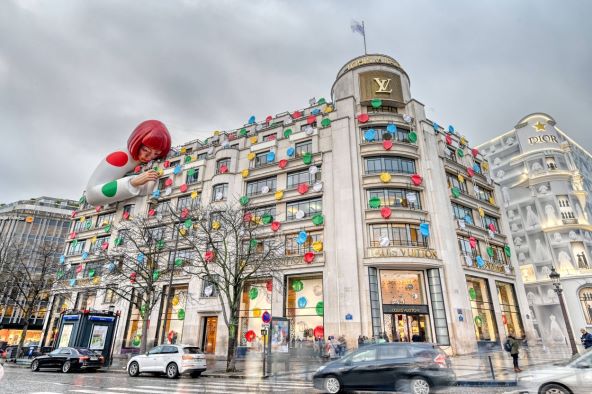 Luis Vuitton i Yayoi Kusama kampanja točke