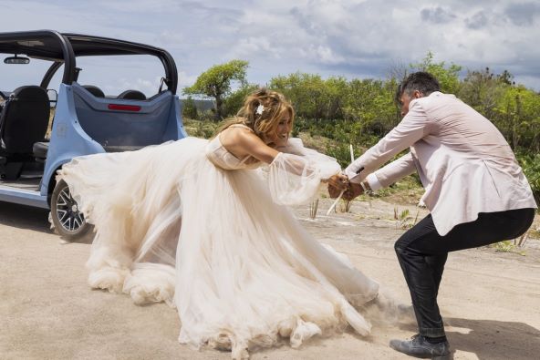 Galia Lahav vjenčanice Jennifer Lopez u filmu Shotgun Wedding
