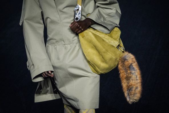 Burberry modna revija Danile Lee debi