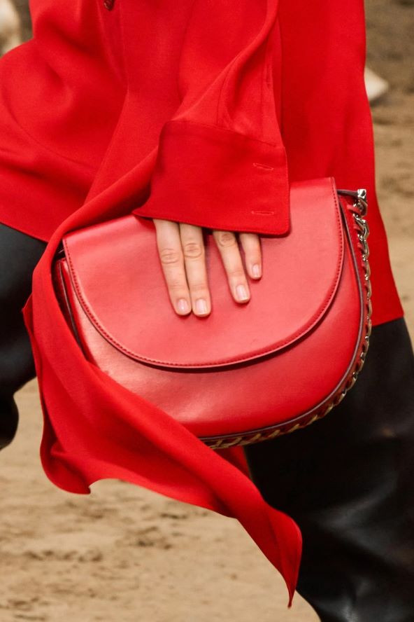 Stella McCartney modna revija i konji 