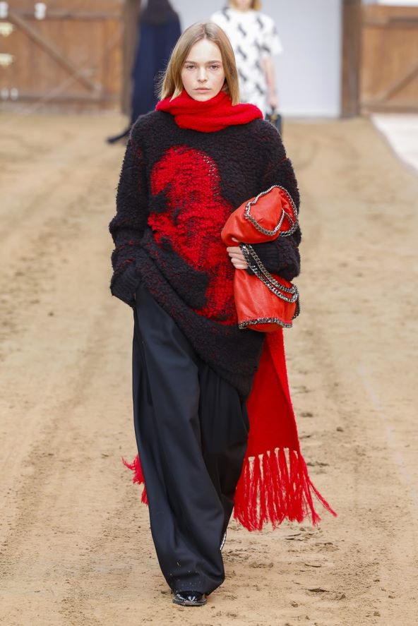 Stella McCartney modna revija i konji 