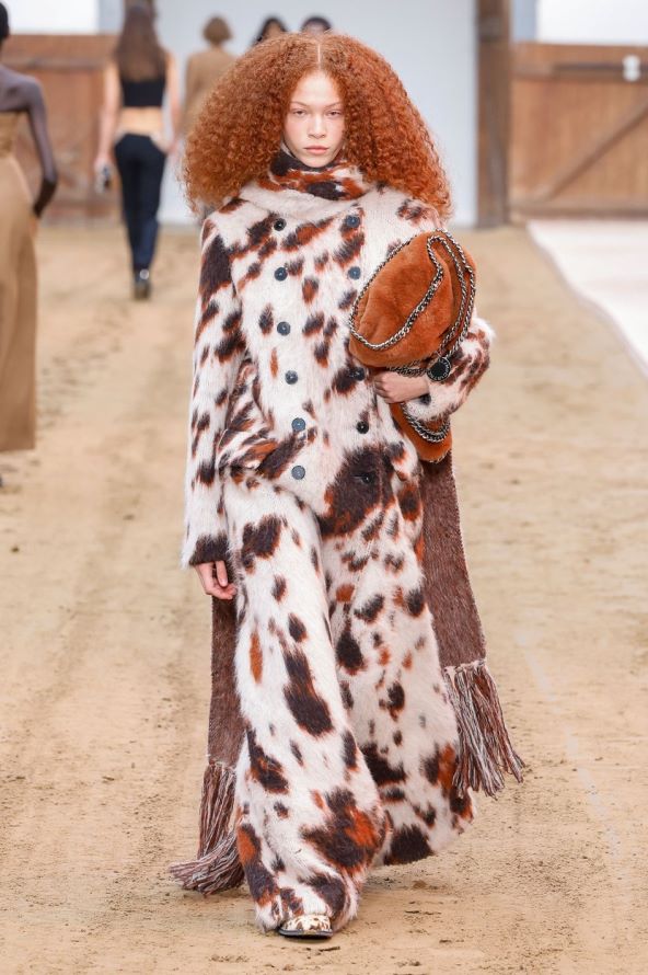 Stella McCartney modna revija i konji 