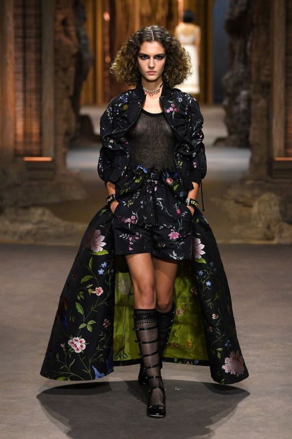 Flower power modni trend proljeće ljeto 2023