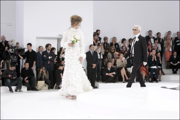 Vjenčanice Karl Lagerfeld za Chanel kroz desetljeća