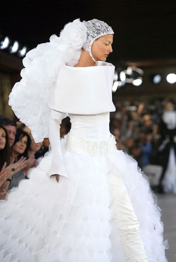 Vjenčanice Karl Lagerfeld za Chanel kroz desetljeća