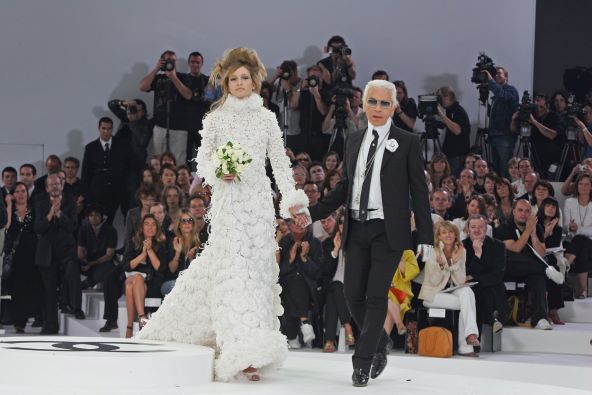 Vjenčanice Karl Lagerfeld za Chanel kroz desetljeća
