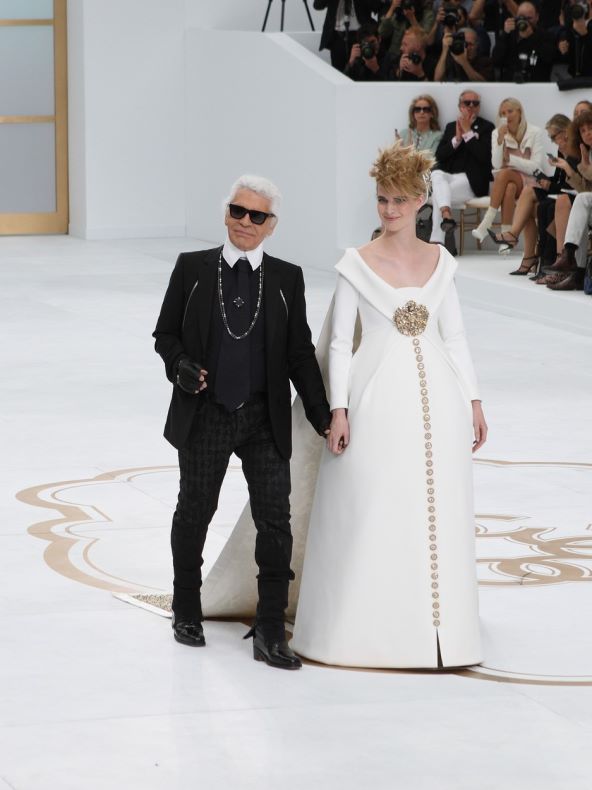 Vjenčanice Karl Lagerfeld za Chanel kroz desetljeća