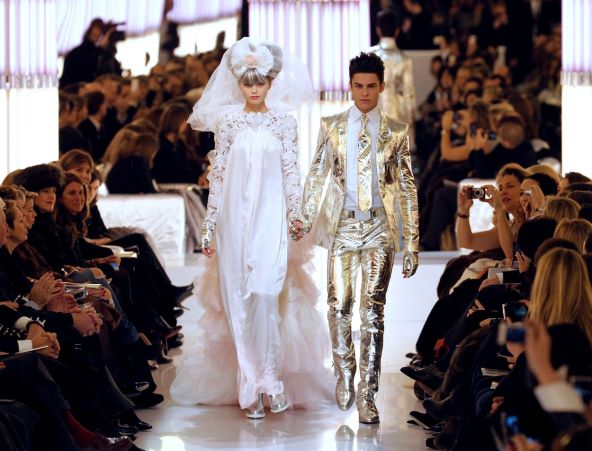 Vjenčanice Karl Lagerfeld za Chanel kroz desetljeća