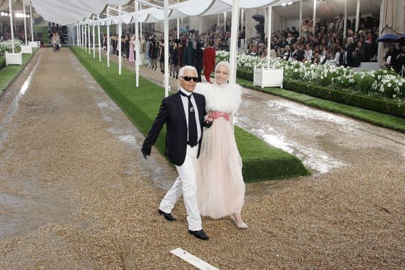 Vjenčanice Karl Lagerfeld za Chanel kroz desetljeća