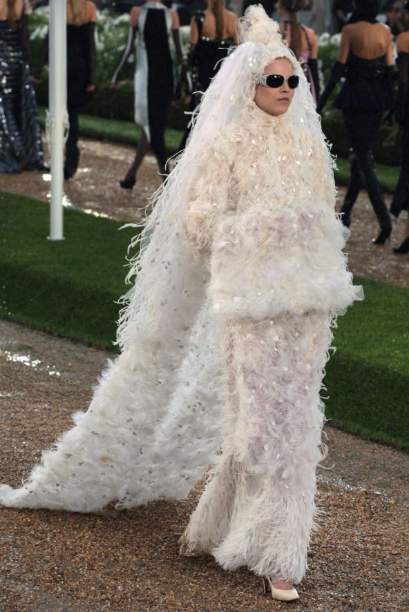 Vjenčanice Karl Lagerfeld za Chanel kroz desetljeća