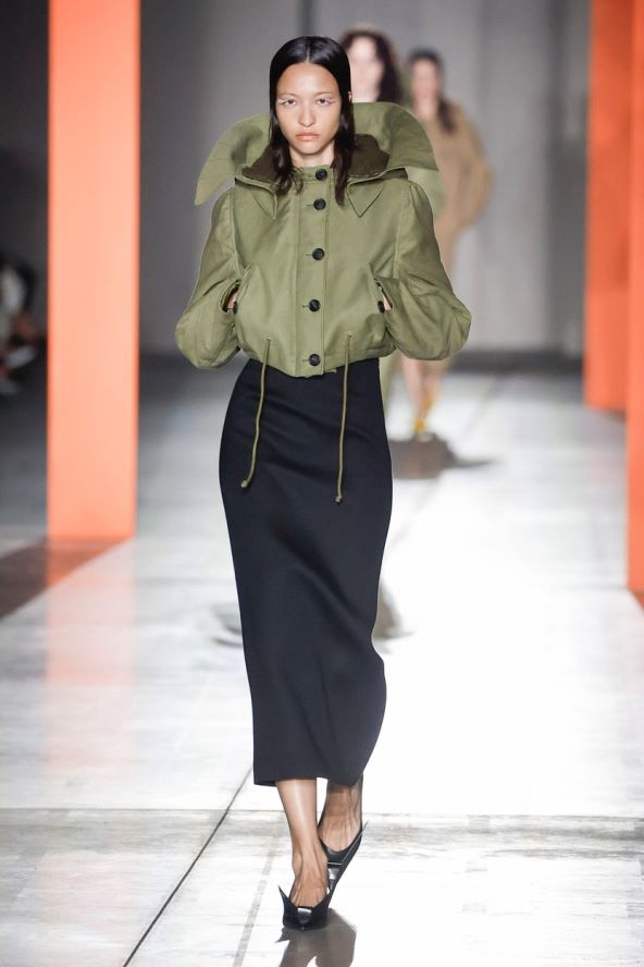 Pencil suknja trend moda 2023