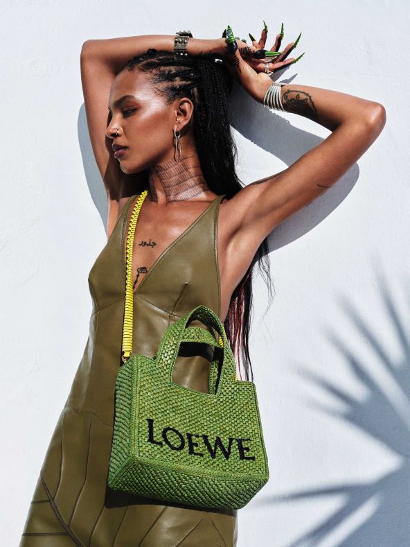 Loewe pletene torbe i košare 2023