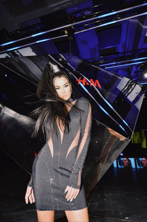 Predstavljena kolekcija H&M i Mugler