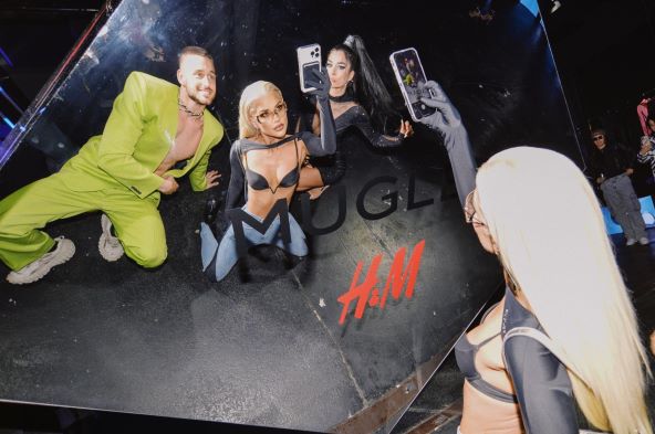 Predstavljena kolekcija H&M i Mugler