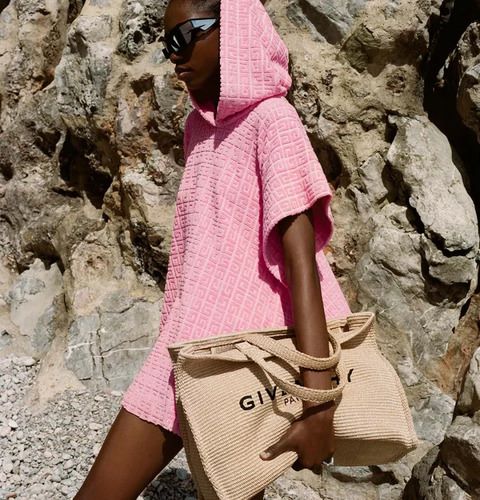Givenchy kolekcija odjeće i modnih detalja za plažu 2023