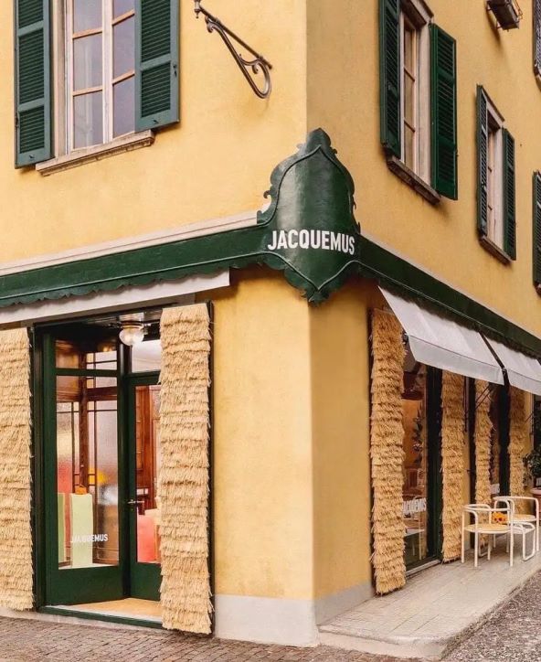 Jacquemus pop up butik na jezeru Como