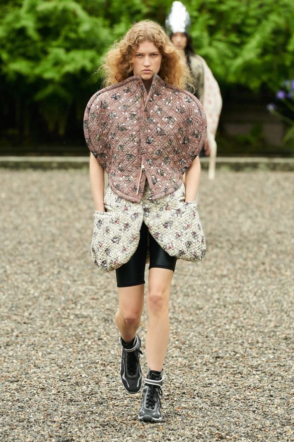 Louis Vuitton predstavio cruise 2024 kolekciju na jezeru Maggiore