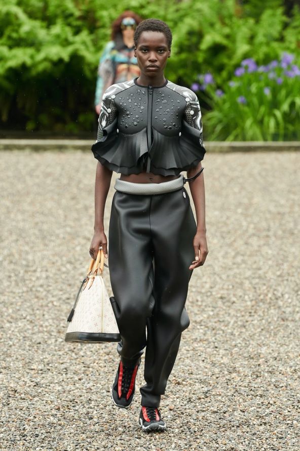 Louis Vuitton predstavio cruise 2024 kolekciju na jezeru Maggiore