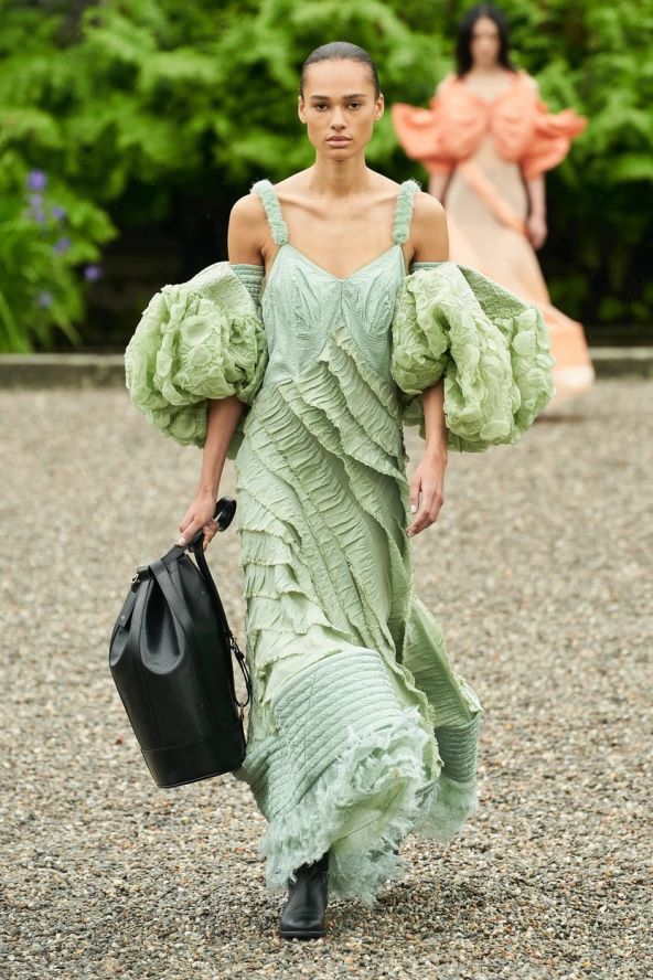 Louis Vuitton predstavio cruise 2024 kolekciju na jezeru Maggiore
