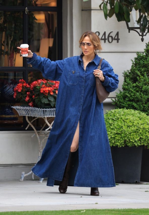 Jennifer Lopez zna kako nositi maksi haljinu