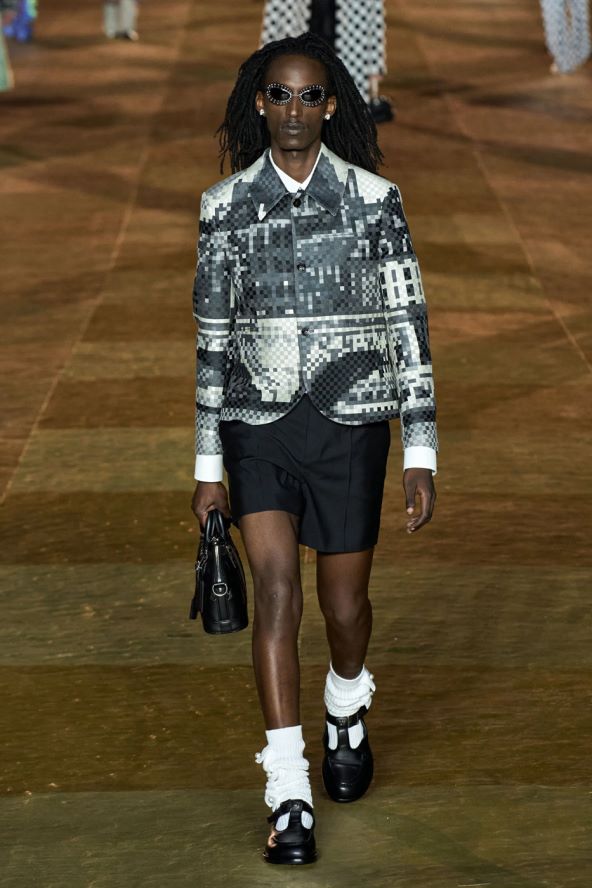 Pharrell Williams modni debi za Louis Vuitton održana revija u Parizu