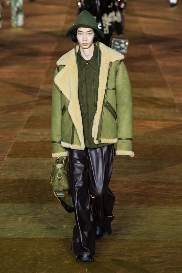 Pharrell Williams modni debi za Louis Vuitton održana revija u Parizu