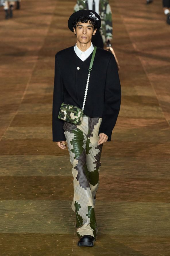 Pharrell Williams modni debi za Louis Vuitton održana revija u Parizu