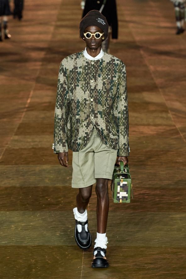 Pharrell Williams modni debi za Louis Vuitton održana revija u Parizu