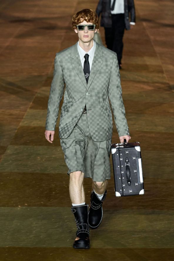 Pharrell Williams modni debi za Louis Vuitton održana revija u Parizu