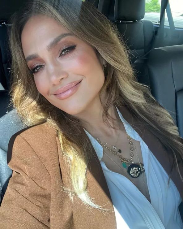 Jennifer Lopez nosi modni trend za jesen 2023