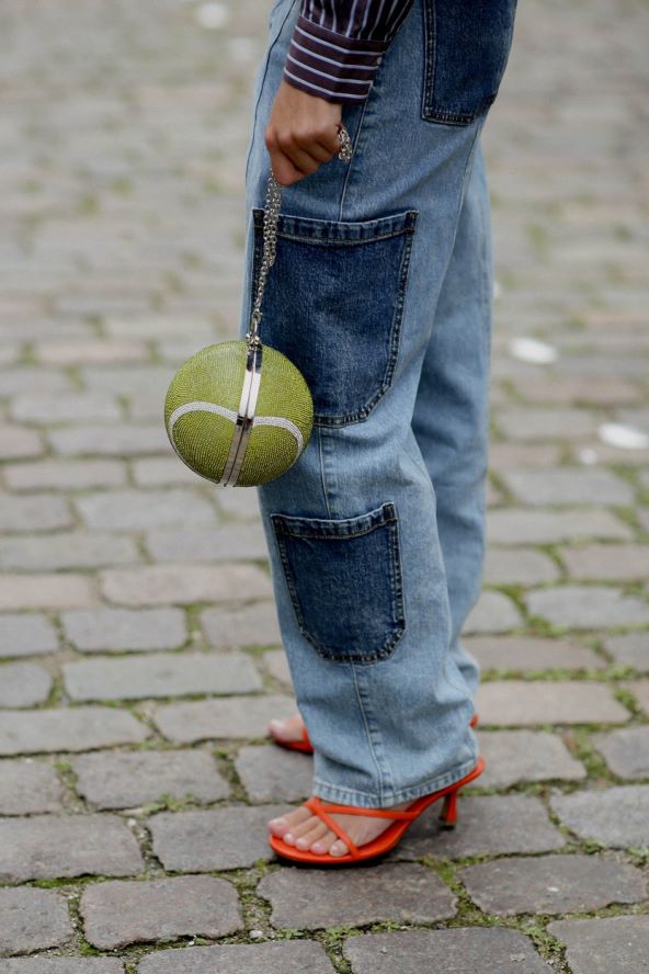 40 street style inspiracija kako nositi traper jesen 2023