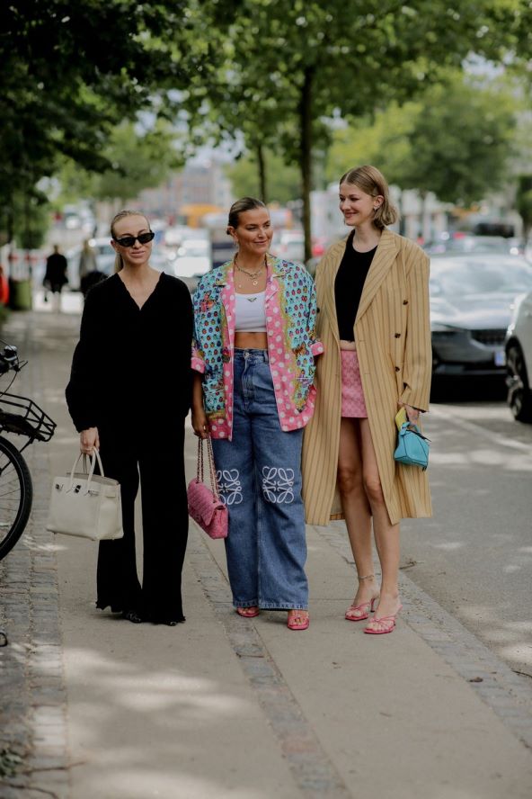 40 street style inspiracija kako nositi traper jesen 2023