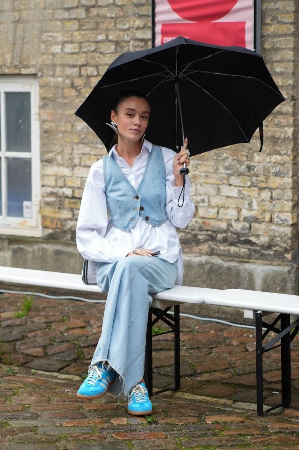 40 street style inspiracija kako nositi traper jesen 2023