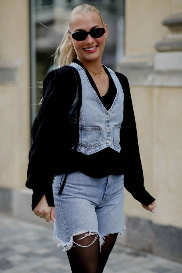 40 street style inspiracija kako nositi traper jesen 2023