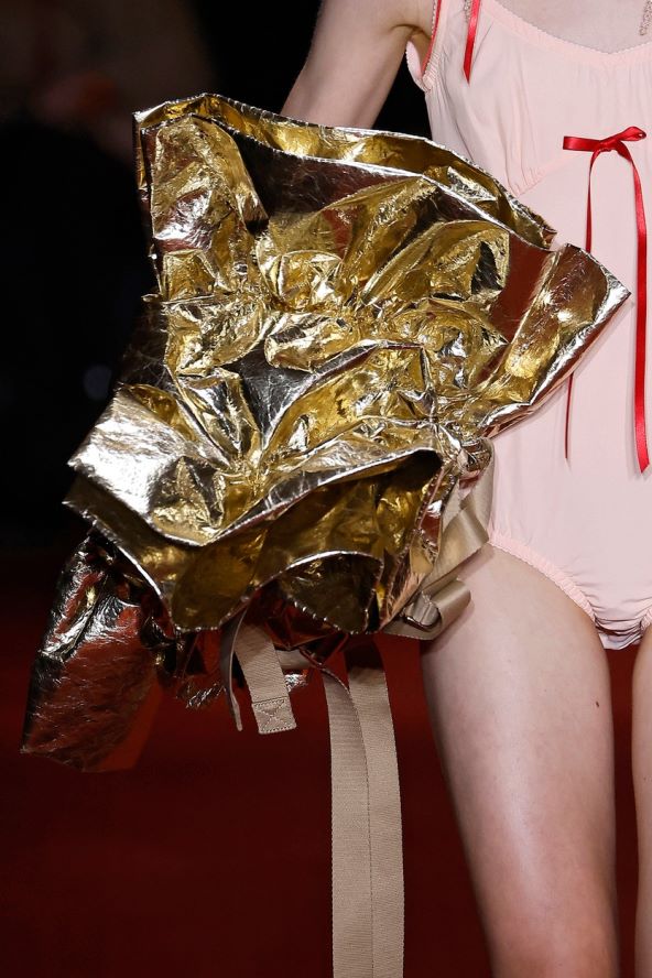 Metalik modni trend jesen 2023