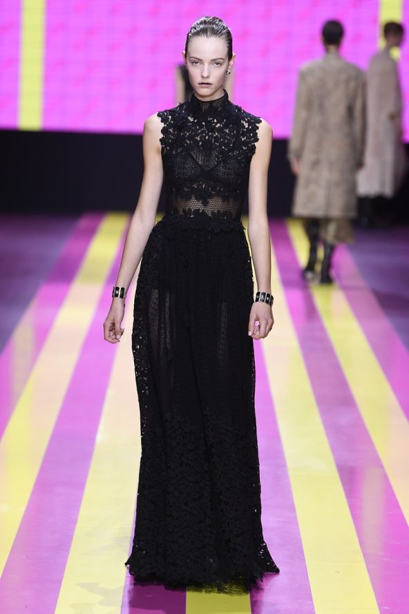 CHRISTIAN DIOR NA TJEDNU MODE U PARIZU: Maria Grazia Chiuri još glasnije ukazuje na vezu mode, umjetnosti i prava žena